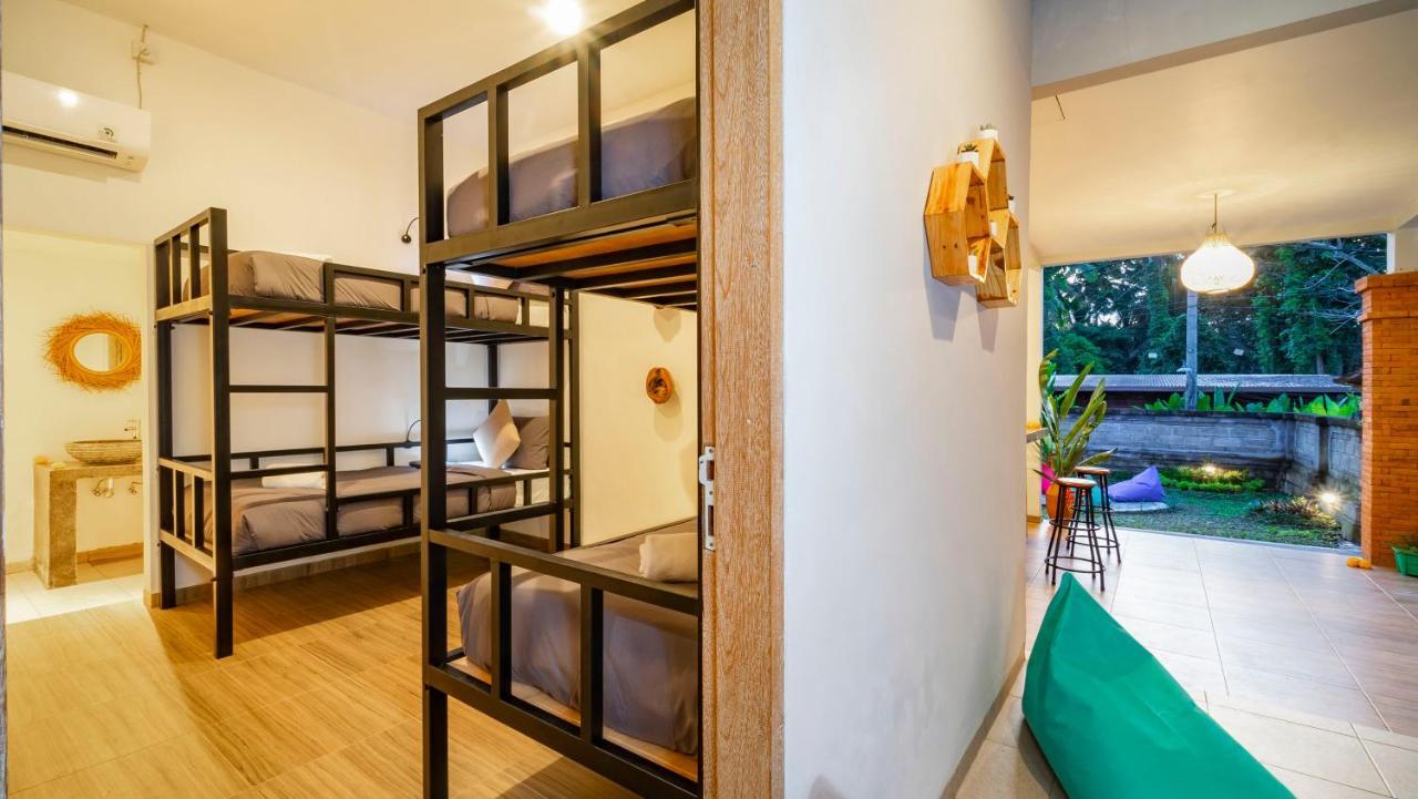 Aura Dormitory House Ubud Zewnętrze zdjęcie